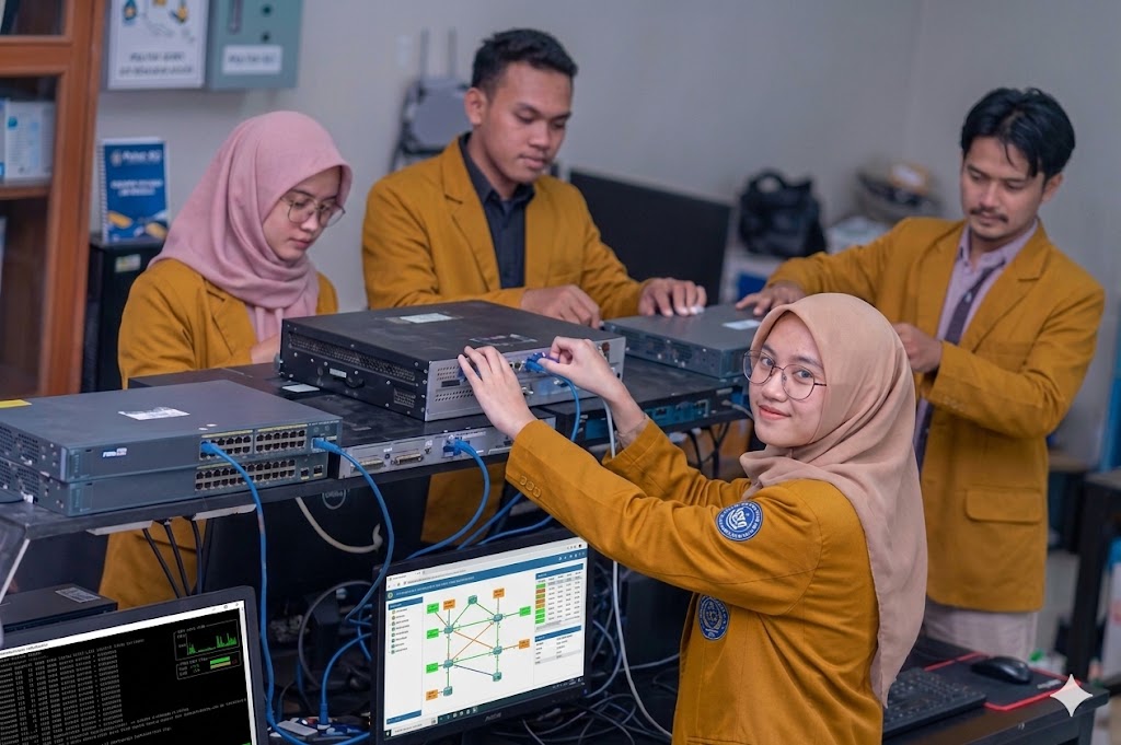 D4 Rekayasa Komputer dan Jaringan